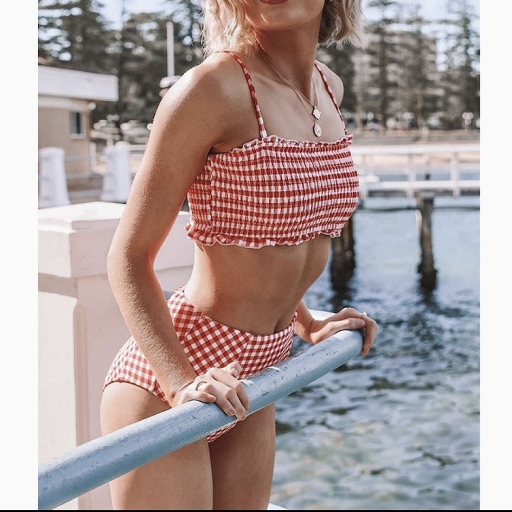 Cup she red gingham bandeau bikini